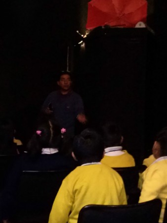 A los niños les encanta este espacio de la Biblioteca, la Videoteca